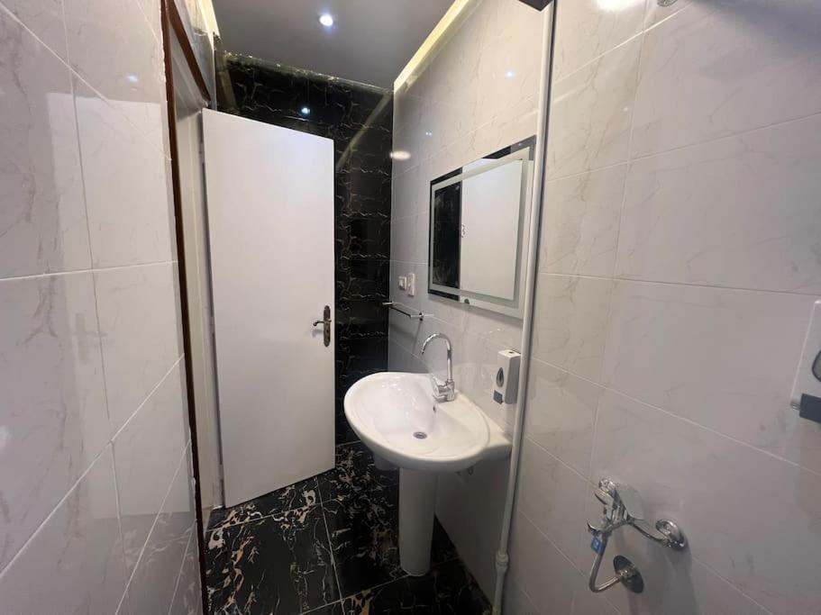 Luxury Apartment Downtown カイロ エクステリア 写真