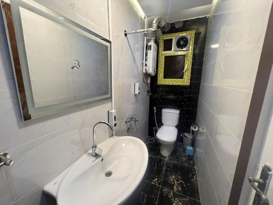 Luxury Apartment Downtown カイロ エクステリア 写真