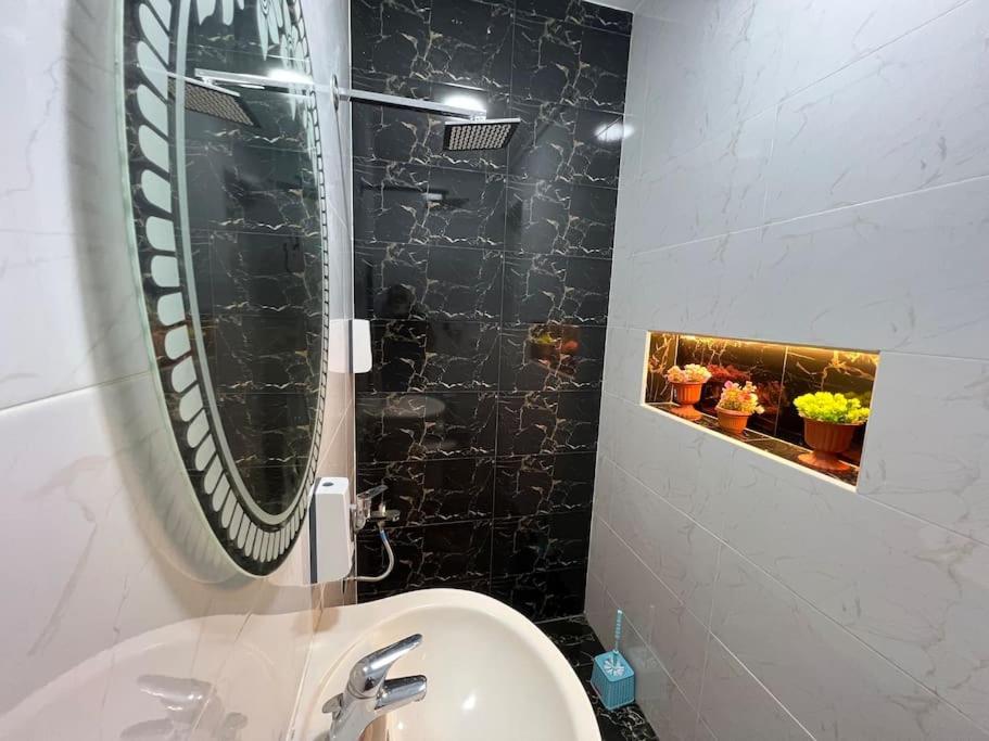 Luxury Apartment Downtown カイロ エクステリア 写真